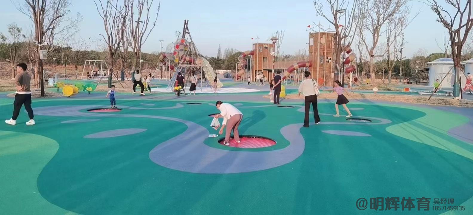 透气型塑胶跑道公园跑道是用什么材料做成的